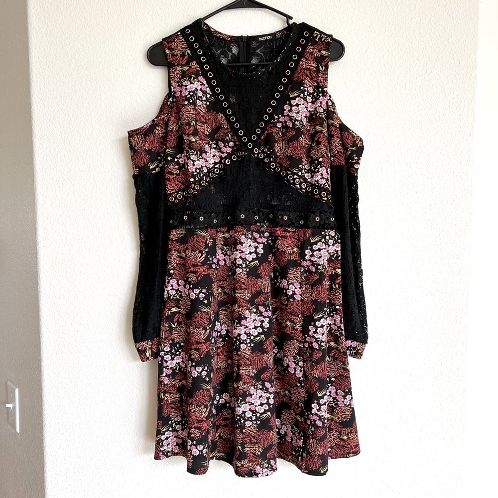 Boohoo Cold Shoulder Floral Print Lace Detail Long Sleeve Dress